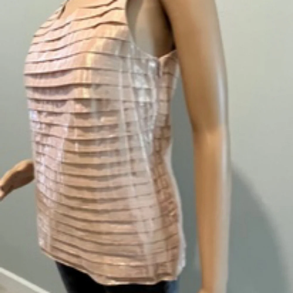 J Crew Rose Gold Strati Shell Tiered Metallic Pleated Tank Top. Size 2